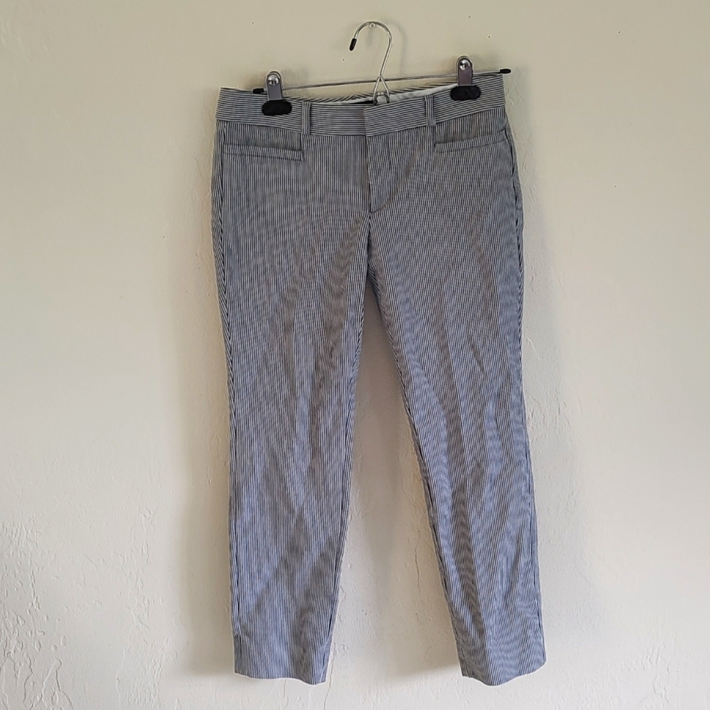 Banana Republic size 2 capris